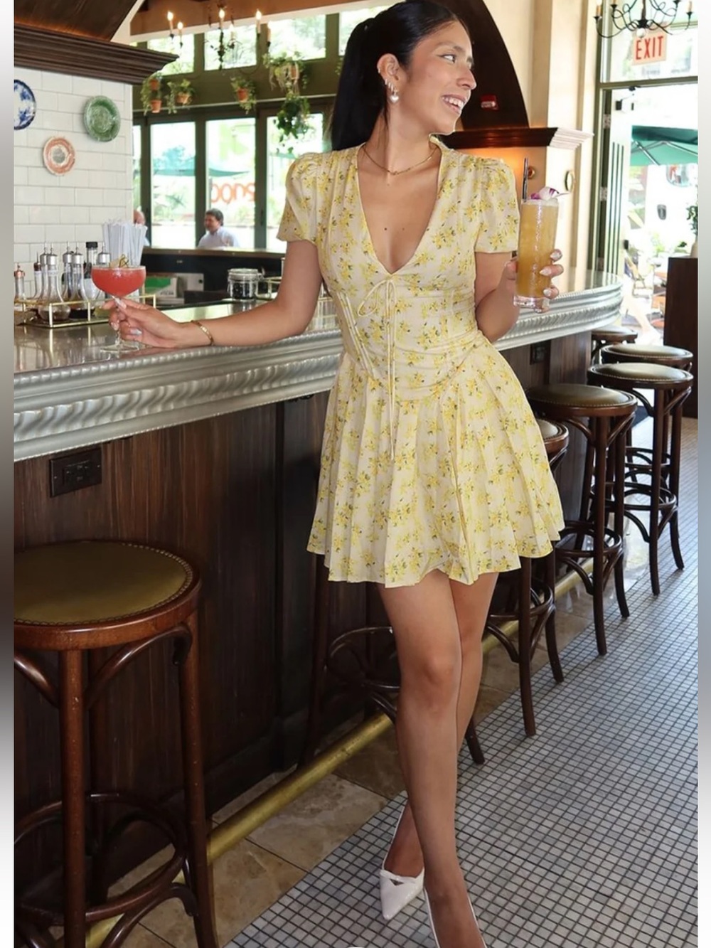 Commense Floral Print V-Neck Knotted Short Dress Size Medium NWT